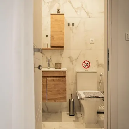 Artemis Midas Project Apartment